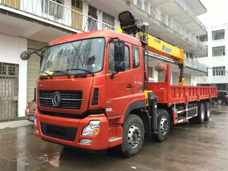 東風天龍前四后八【16-20噸】隨車吊