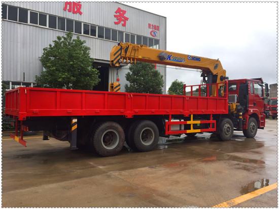 陜汽德龍前四后八【14-20噸】隨車吊