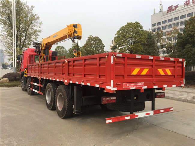 江淮前四后八【14-20噸】隨車吊