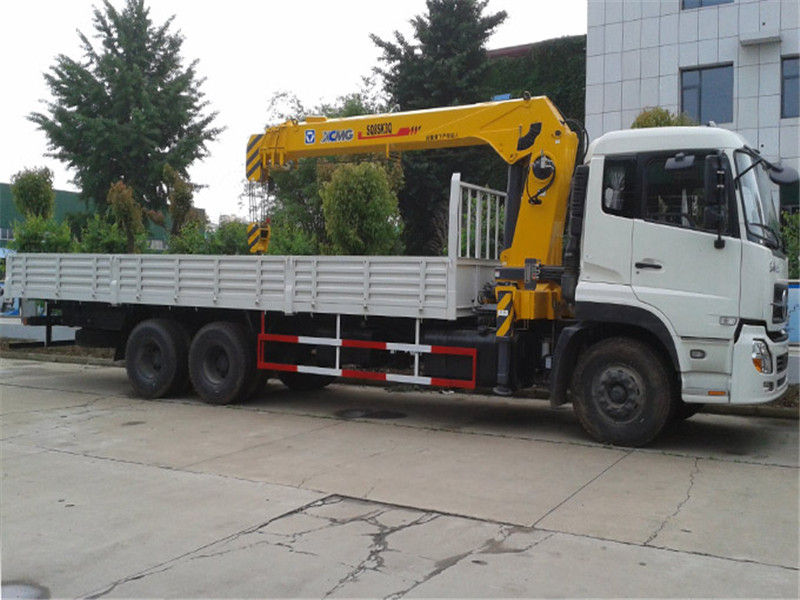 東風天龍后八輪【10-12噸】隨車吊