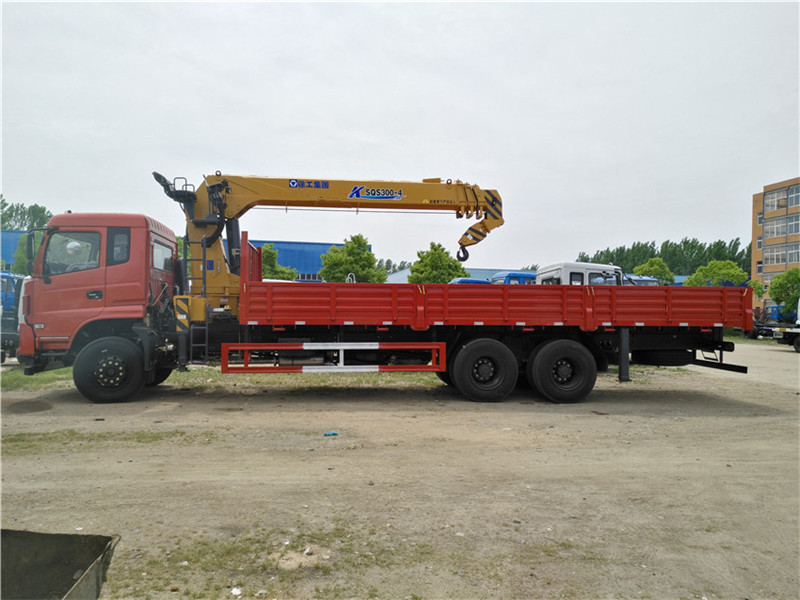 東風后八輪【10-12噸】隨車吊