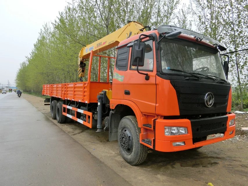 東風T702 后八輪【10-12噸】隨車吊