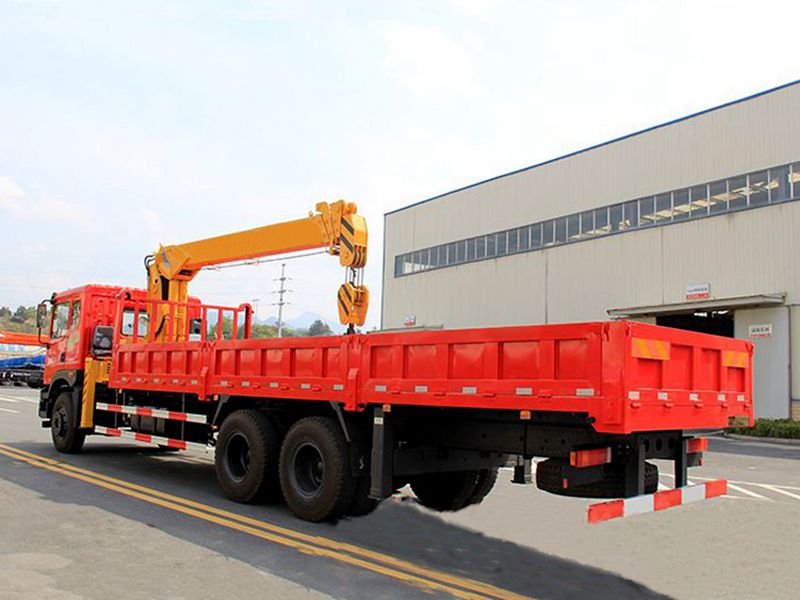 陜汽德龍后八輪【10-12噸】隨車吊