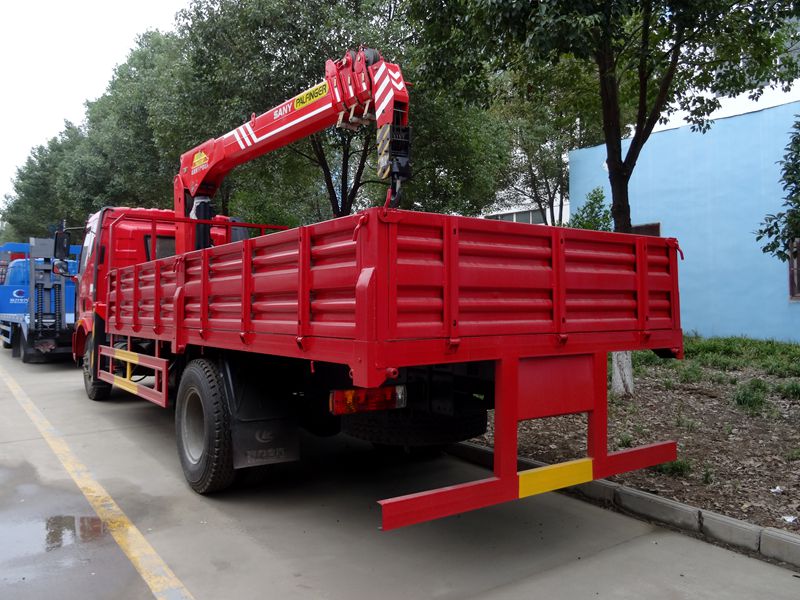 解放單橋【6.3-8噸】隨車吊