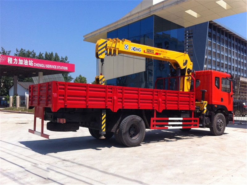 東風單橋【6.3-8噸】隨車吊