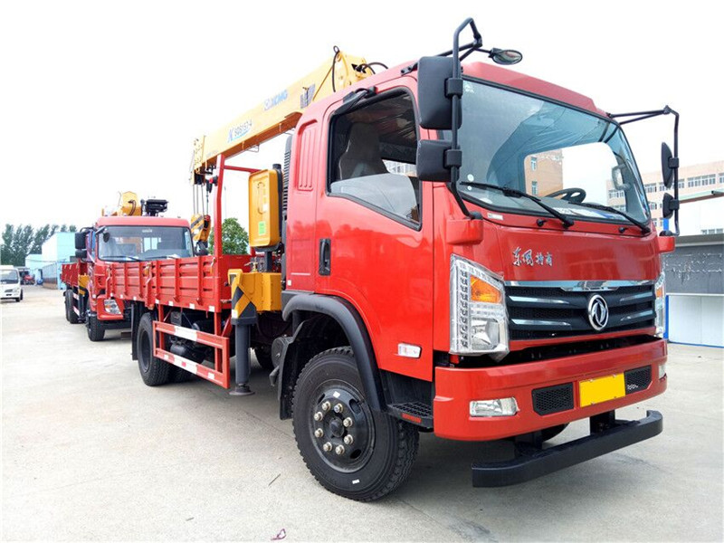 東風【6.3噸】隨車吊