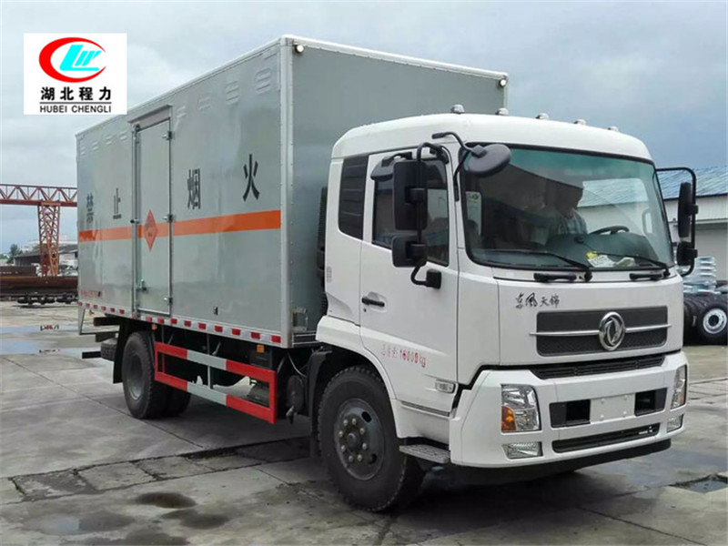 東風天錦6.6米爆破器材運輸車【一類】