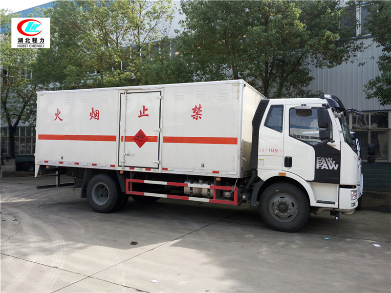 解放6.2米爆破器材運輸車【一類】