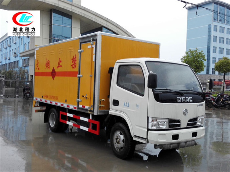 東風多利卡4.1米爆破器材運輸車【一類  黃牌】