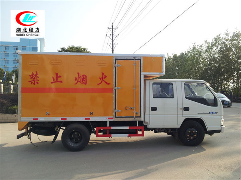 江鈴雙排3.3米爆破器材運輸車【一類 藍牌】