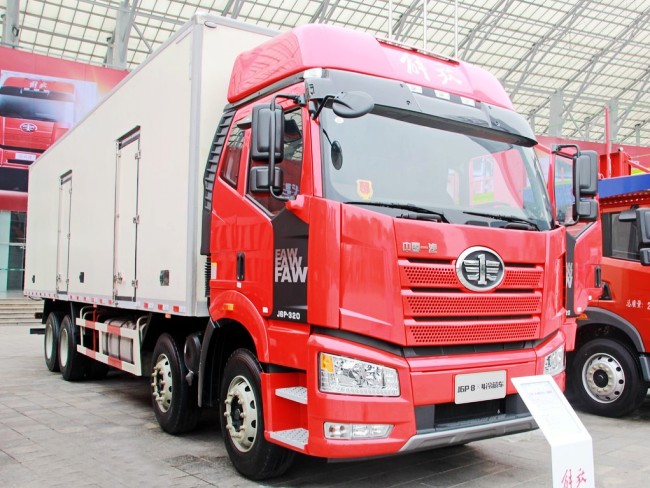 (廂長9.5米)解放J6M前四后八冷藏車 (廂長9.5米)解放J6M前四后八冷藏車