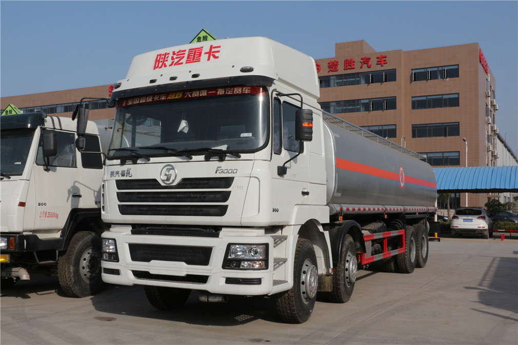 陜汽德龍前四后八【34立方】運(yùn)油車 陜汽德龍前四后八【34立方】運(yùn)油車