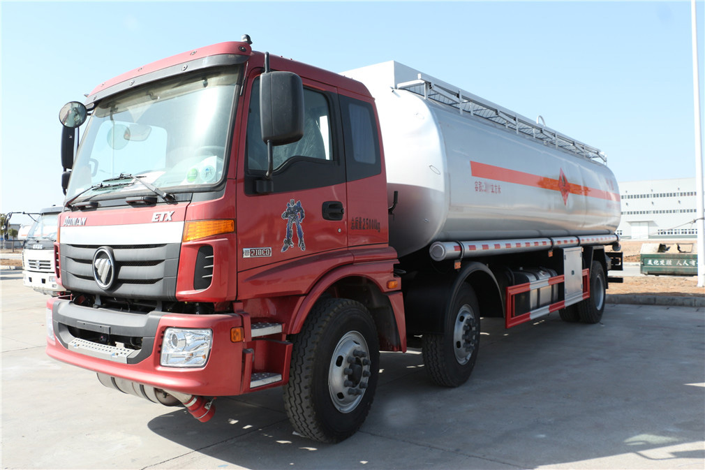 福田歐曼前四后四【24立方】加油車 福田歐曼前四后四【24立方】加油車