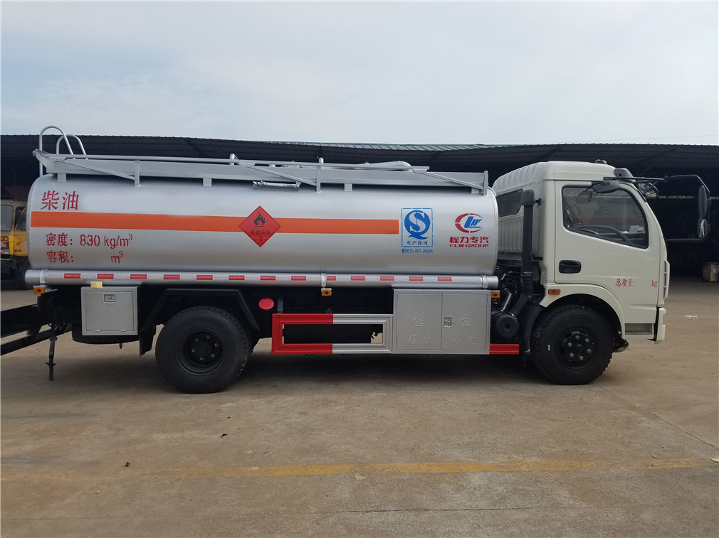 東風大多利卡【8立方】加油車