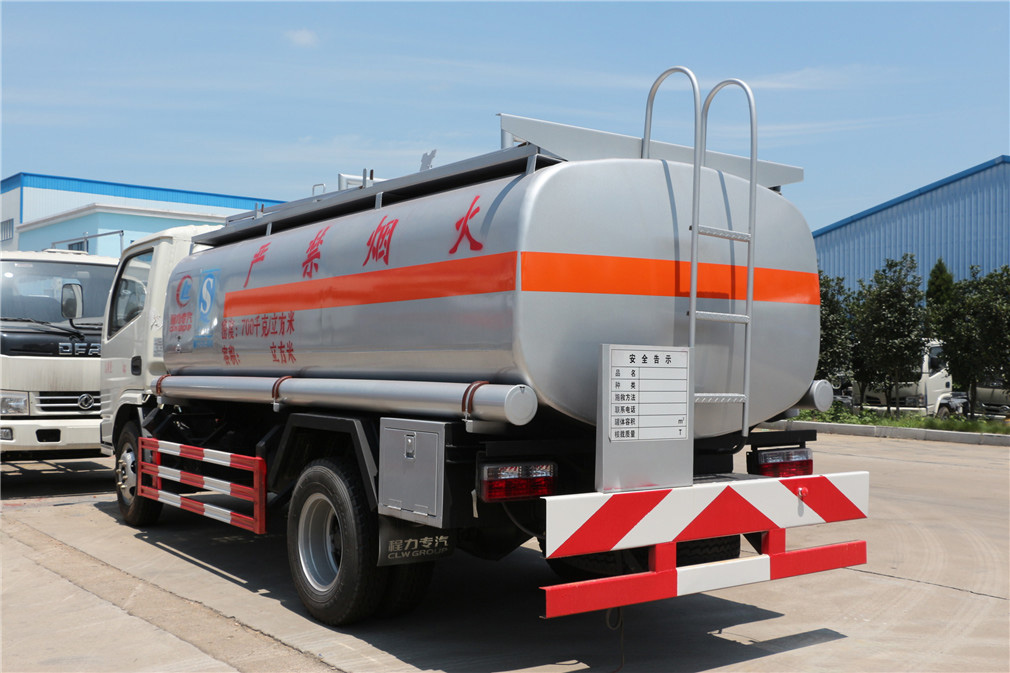 東風小多利卡【5立方】加油車