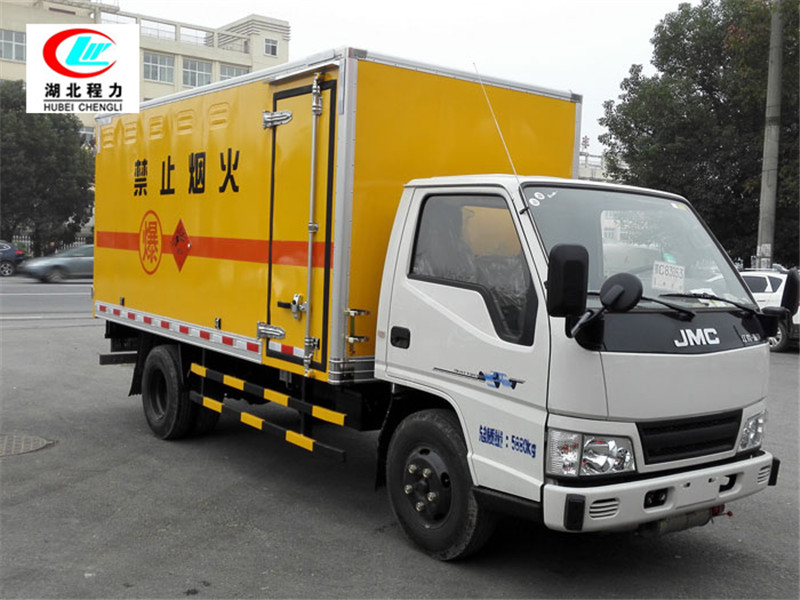 江鈴4.2米易燃液體廂式運輸車【三類 藍牌】 江鈴4.2米易燃液體廂式運輸車【三類 藍牌】