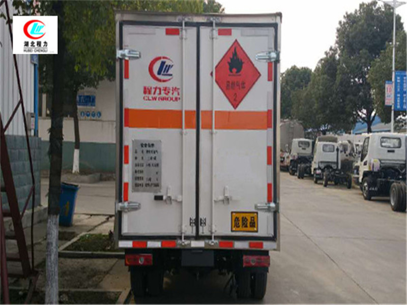 東風俊風3.3米易燃氣體廂式運輸車【二類 藍牌】