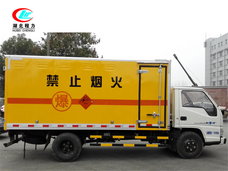 江鈴4.2米易燃氣體廂式運輸車【二類 藍牌】