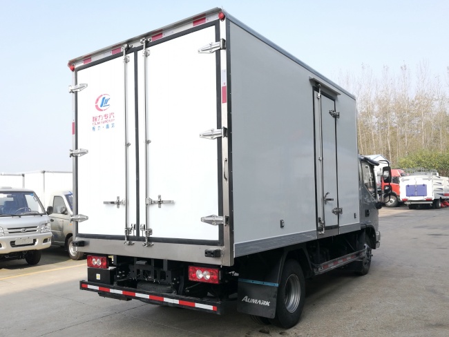 (廂長3.7米)福田歐馬可S3一排半冷藏車