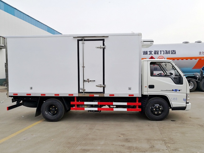 (廂長4.2米)江鈴新順達冷藏車