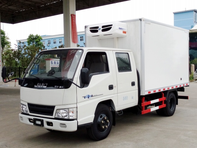 (廂長3.2米)江鈴順達雙排冷藏車 (廂長3.2米)江鈴順達雙排冷藏車