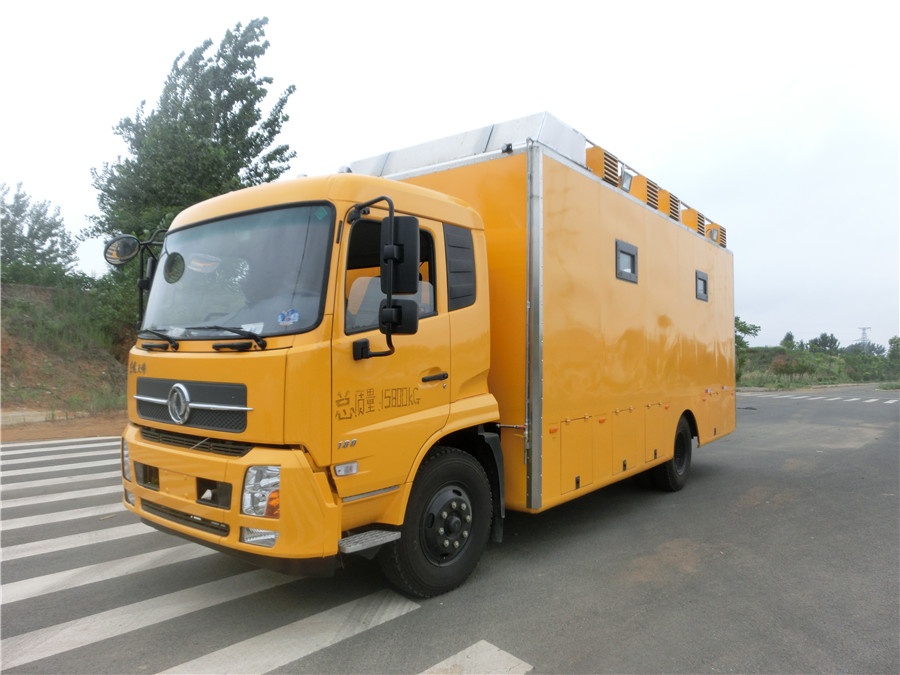 (廂長6.4米)東風天錦 餐車 (廂長6.4米)東風天錦 餐車