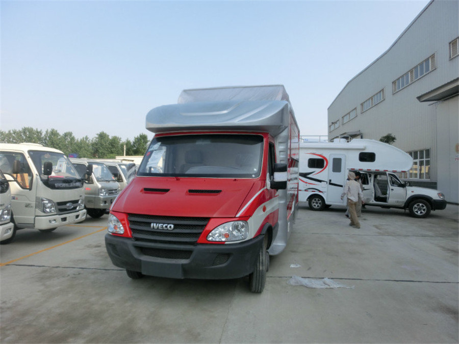 (廂長4.1米)依維柯 餐車