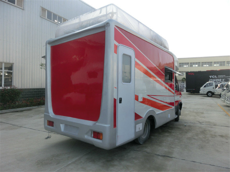 (廂長4.1米)依維柯 餐車