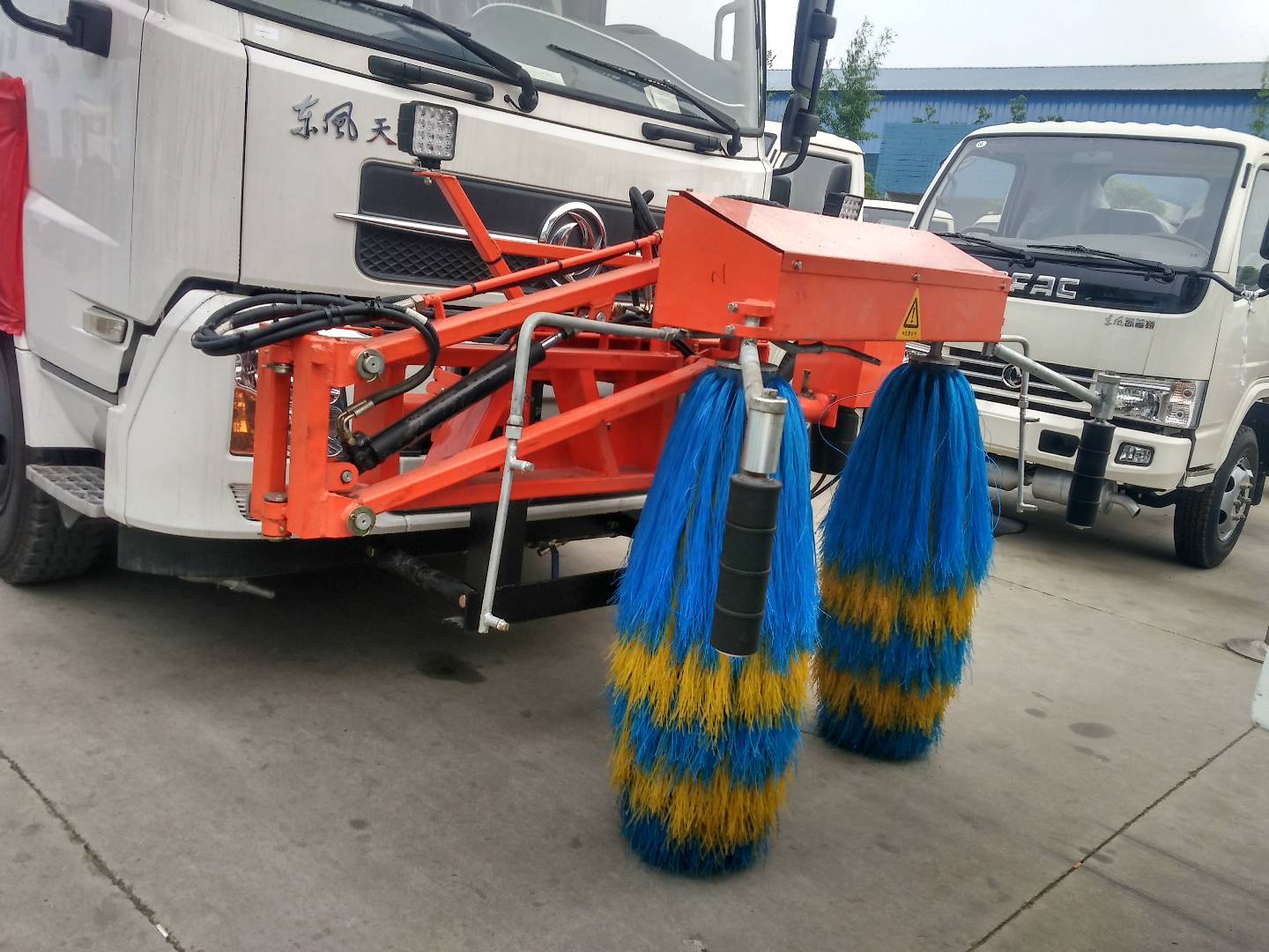 (9方)高速護欄清洗車