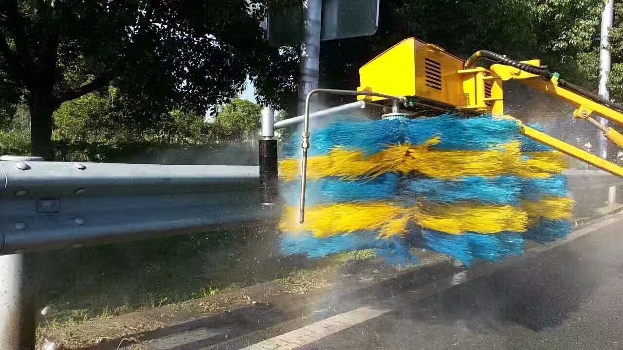 (9方)高速護欄清洗車