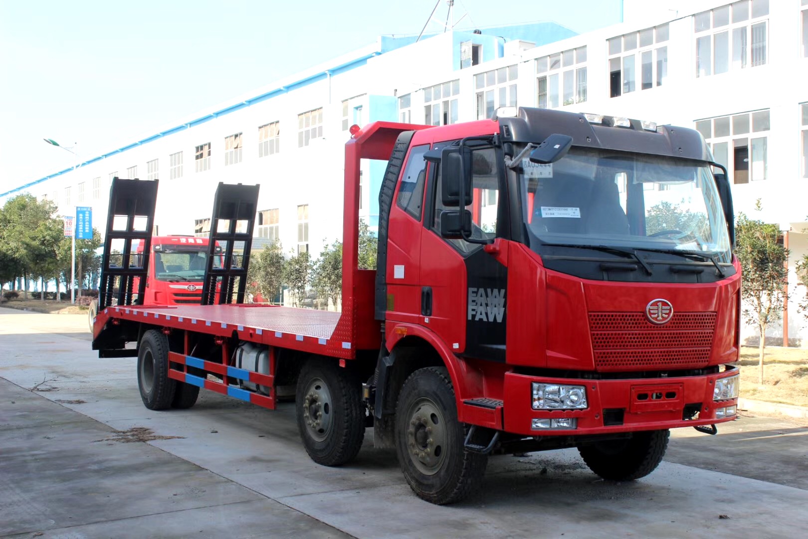 6X2小三軸【15-25噸】平板運輸車