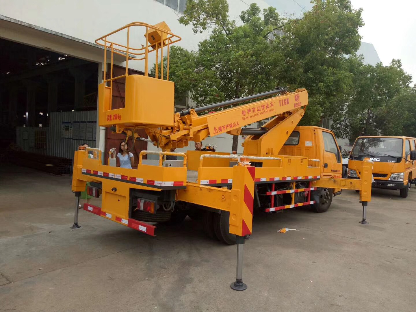 (12-16米 藍牌)江鈴單排·伸縮臂高空車