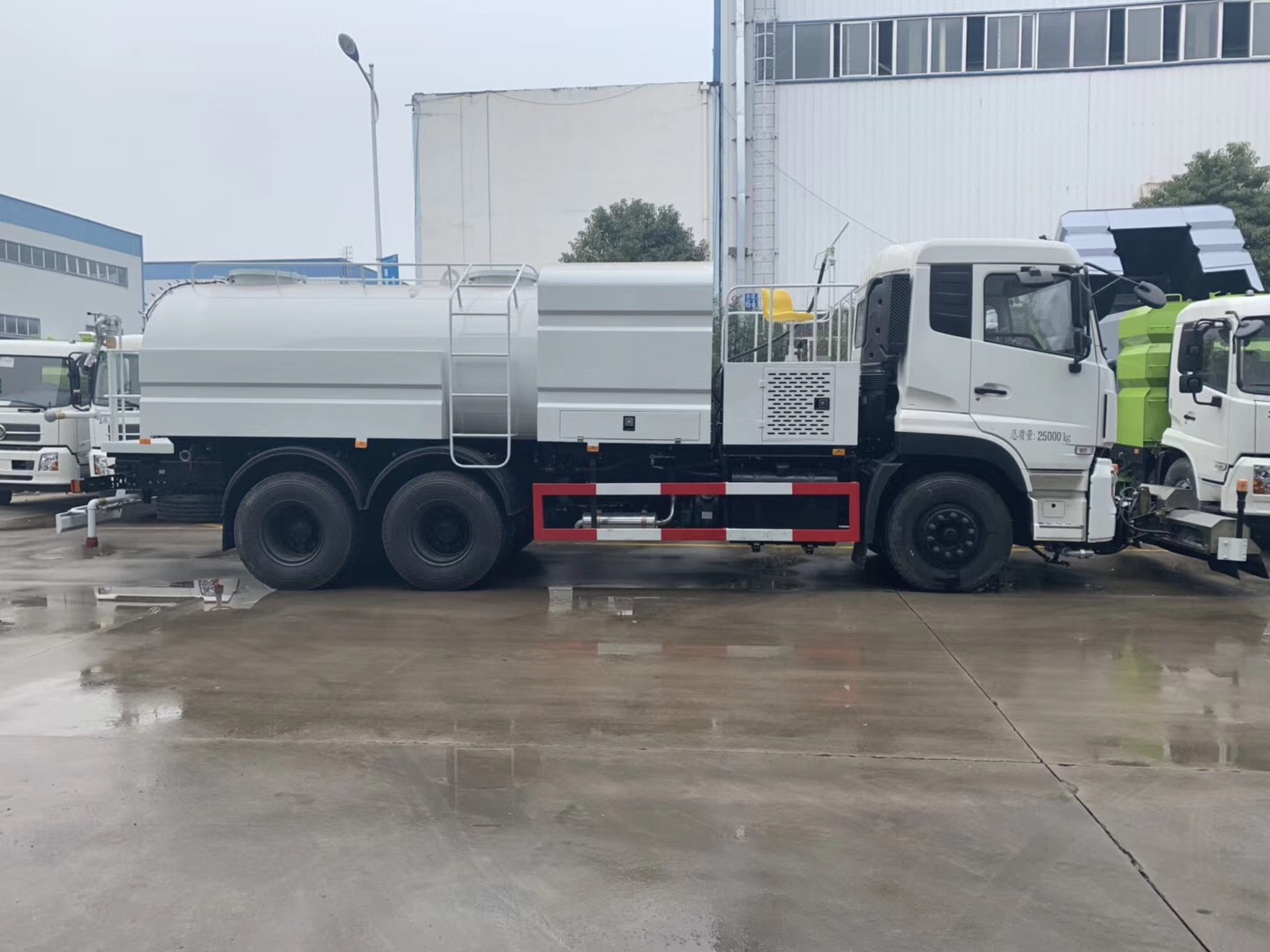 (13方)東風天龍 后雙橋路面清洗車