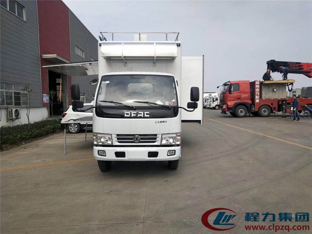 (廂長4.2米)東風D6 餐車