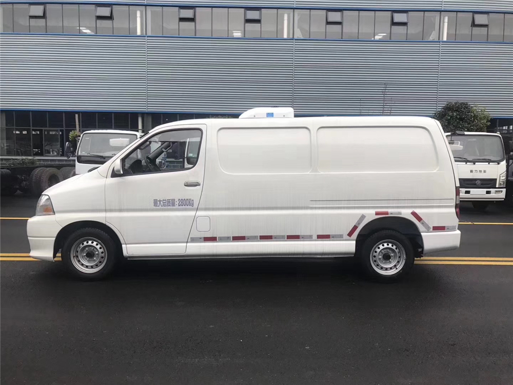 國六·金杯新快運(yùn) 面包冷藏車