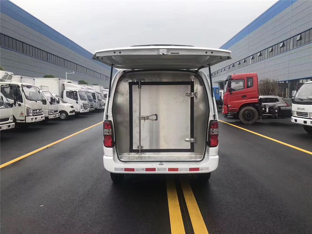 國六·金杯新快運(yùn) 面包冷藏車