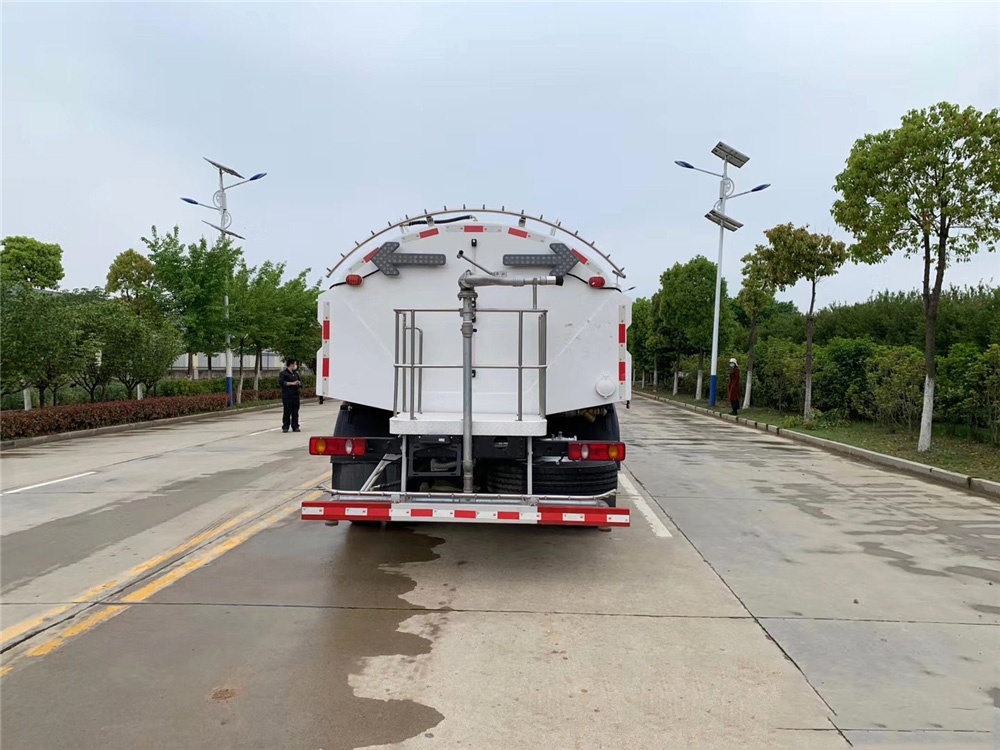 國六【8立方】東風天錦 路面清洗車