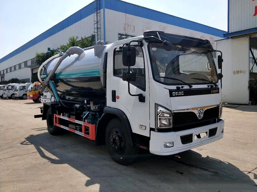 國六【8方】東風D7 吸污車