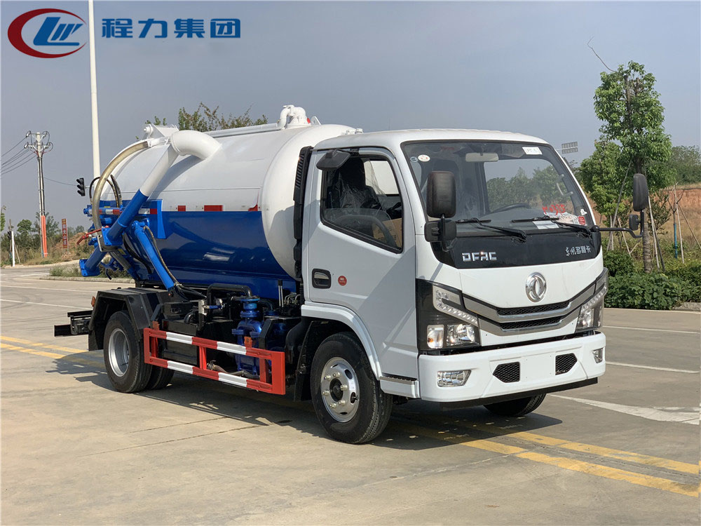 國六【4.5方】東風D6 吸污車