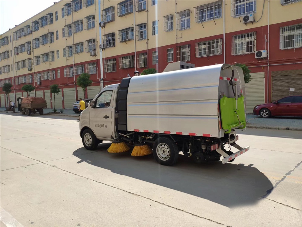 國六【0.5方水 1.5方塵】長安 掃路車