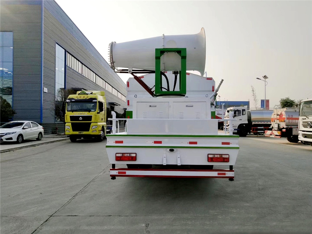 國六【12方】東風D9 抑塵車#50-100米