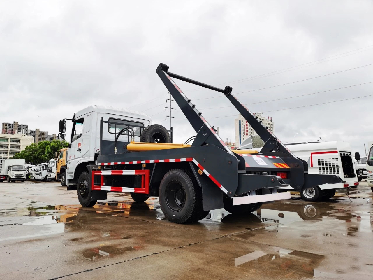 國六【10立方】東風D3專用底盤 擺臂垃圾車